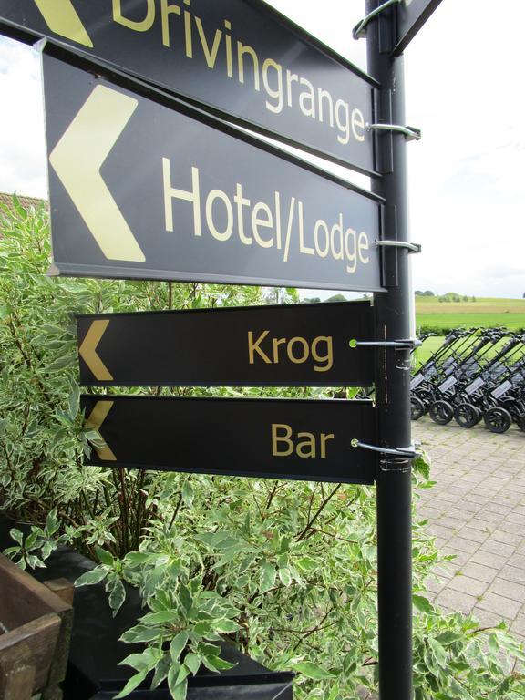 Bjaere Golfklubb Hotel & Lodge Båstad Buitenkant foto