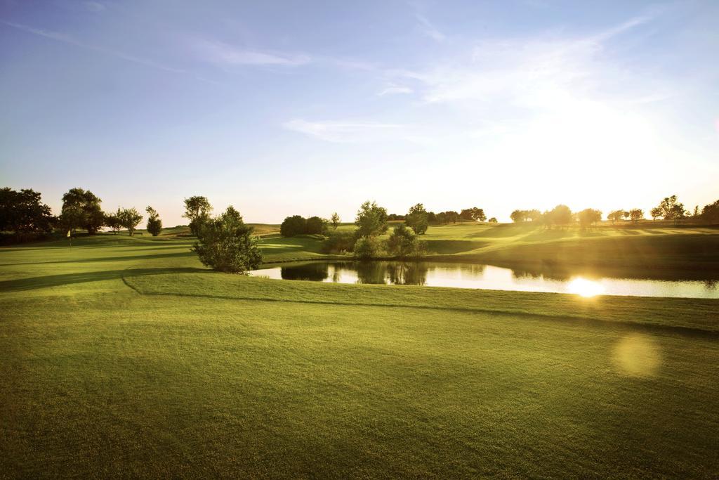 Bjaere Golfklubb Hotel & Lodge Båstad Buitenkant foto