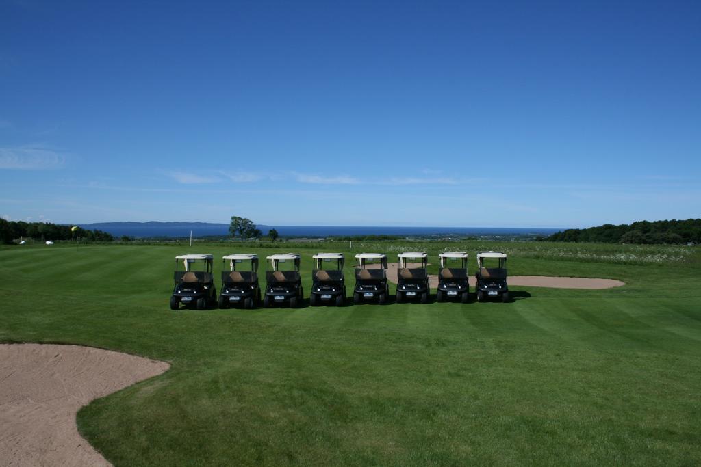 Bjaere Golfklubb Hotel & Lodge Båstad Buitenkant foto